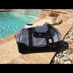 🥂🌹NWT Nike Ladies Golf multi purpose bag.🥂🌹